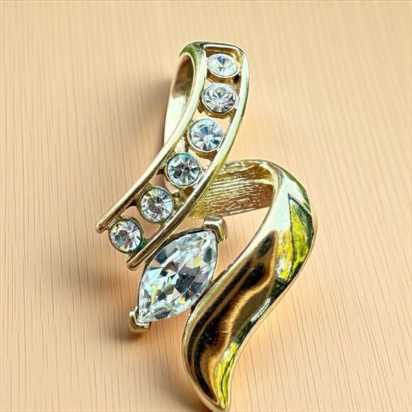 WOMEN’S GOLD-TONE PENDANT NECKLACE – CRYSTAL ACCENTS & MARQUISE STONE - Picture 6 of 17